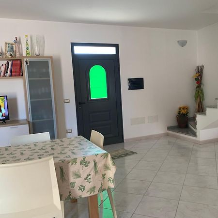 Casa Vacanze Da Daniela Càbras Zewnętrze zdjęcie